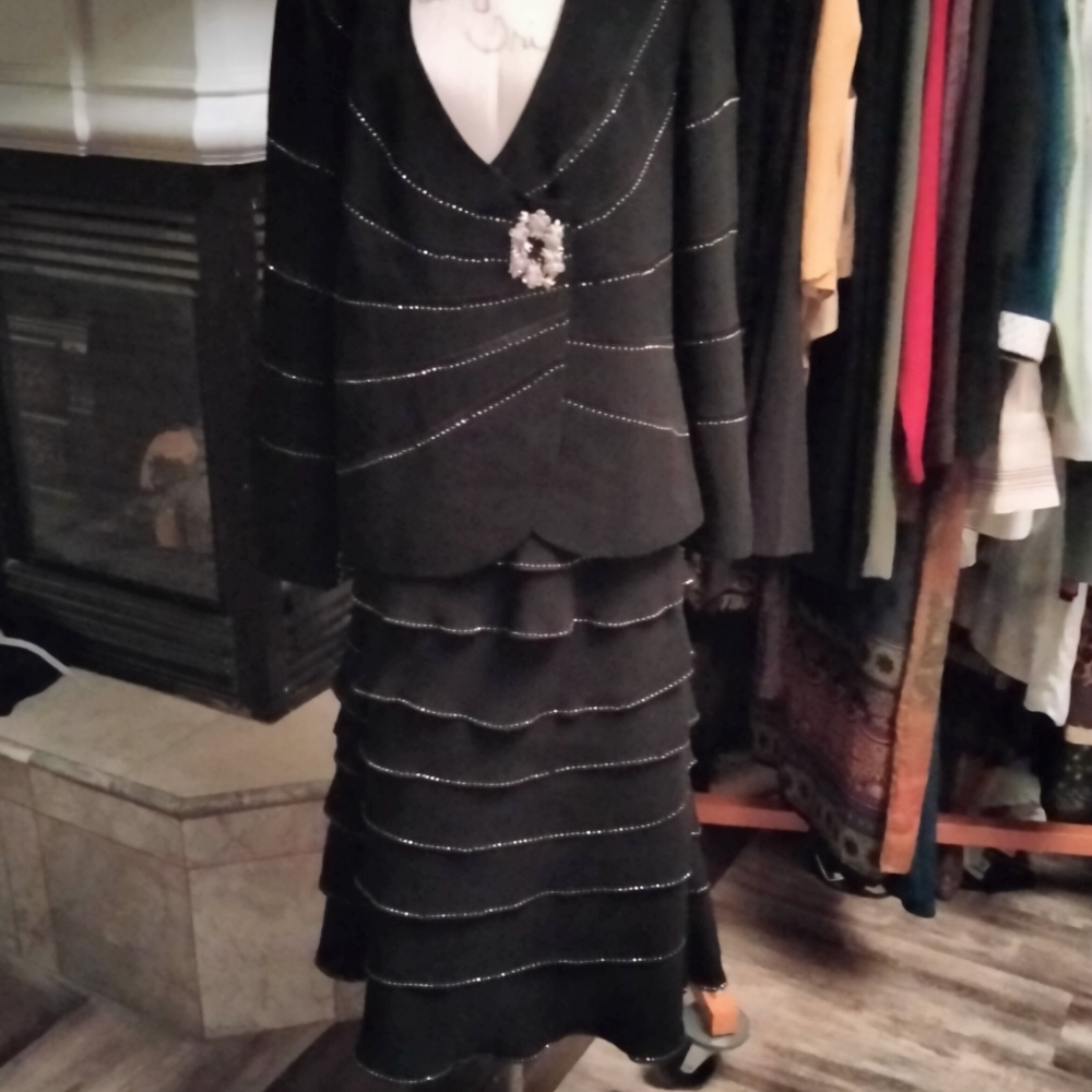 Mother of the bride) Sunday Service dress